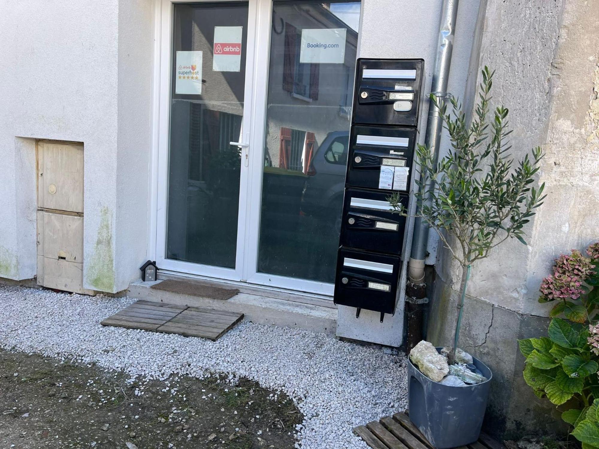 Appartement Villiers Sur Morin Proche De Disneyland المظهر الخارجي الصورة